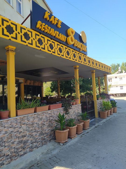 Kafe 8 Buçuk
