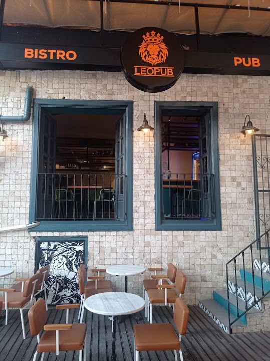LEO PUB BISTRO