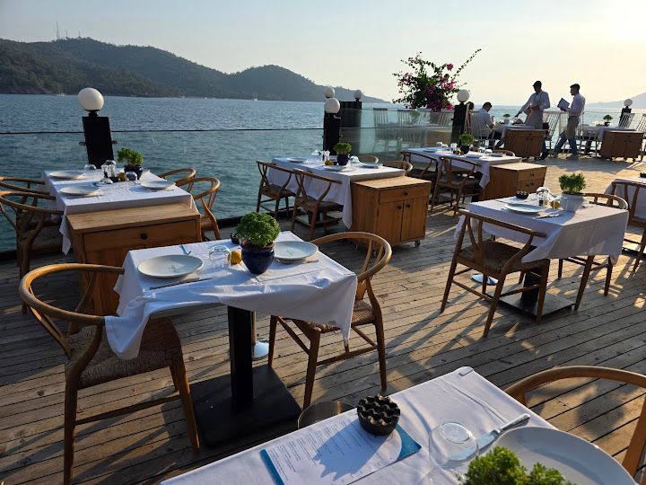 Mayikas Restaurant