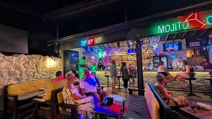 Mojito Cocktail Bar