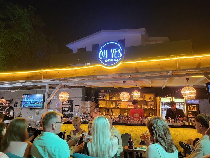 Oh Yes Cocktail Bar
