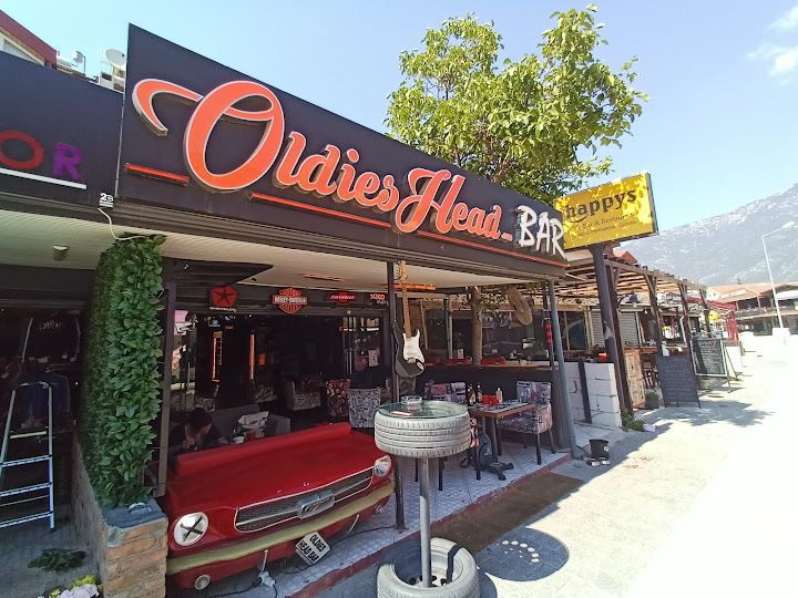Oldieshead Bar