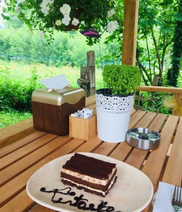 Tutaste Cafe