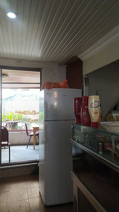Upi Cafe