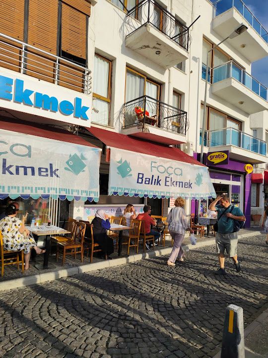 Foça balık ekmek