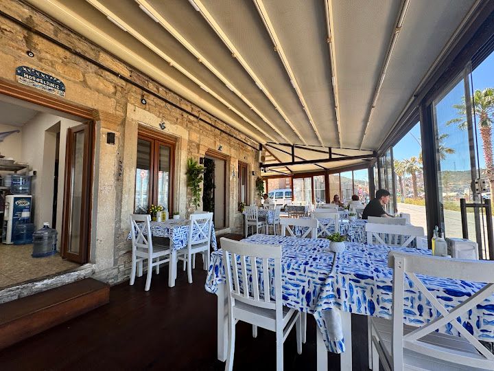 Foça Balık Ekmek
