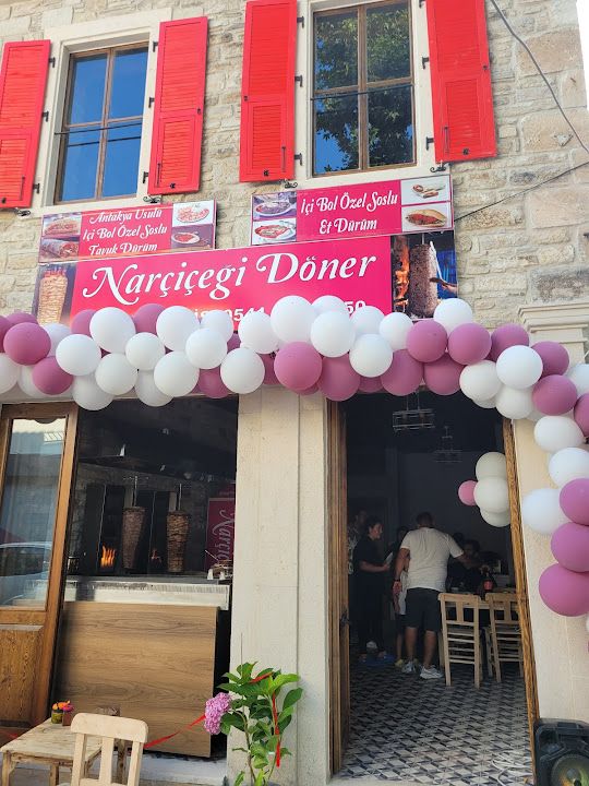 Narçiçeği Döner