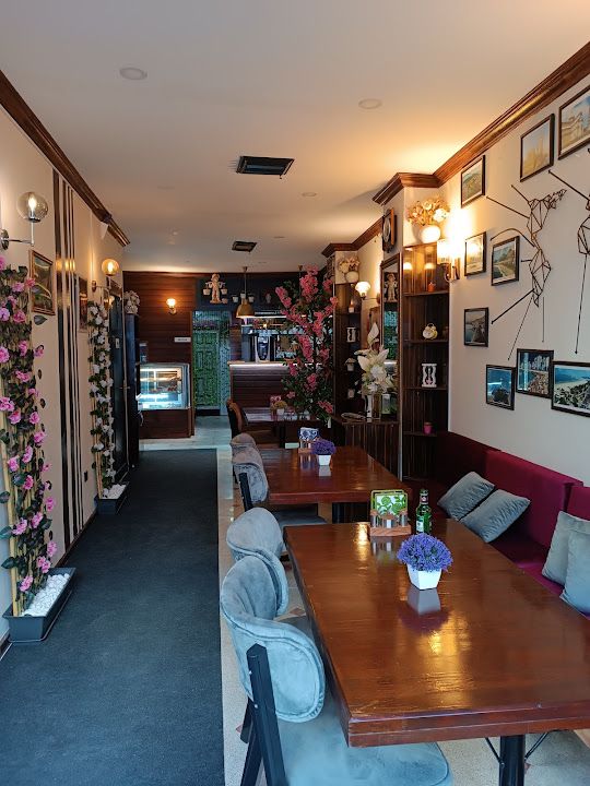 Nazar Cafe & Restaurant