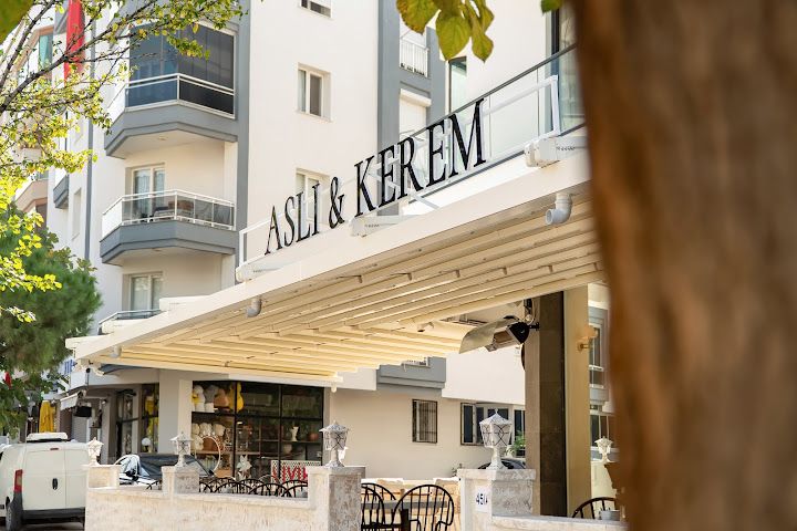 Aslı İle Kerem Gaziemir
