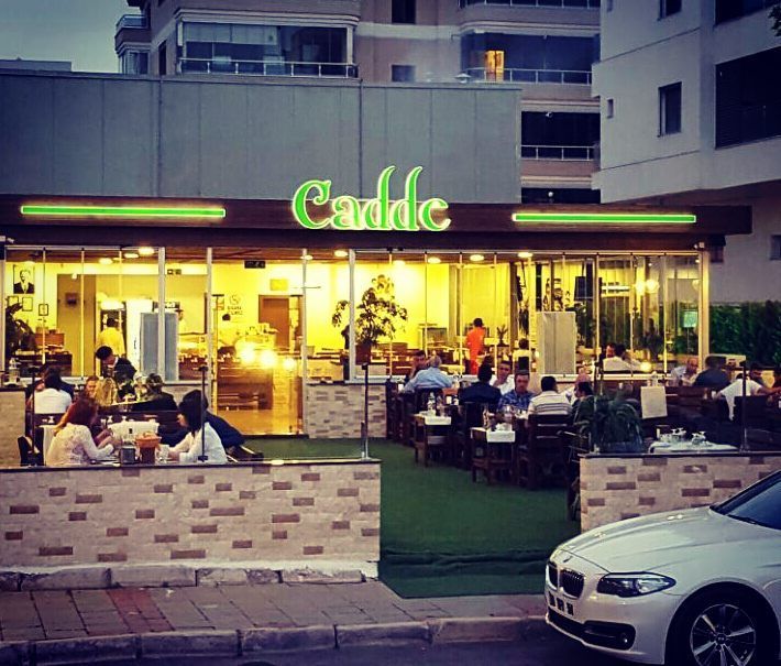 Cadde sahne