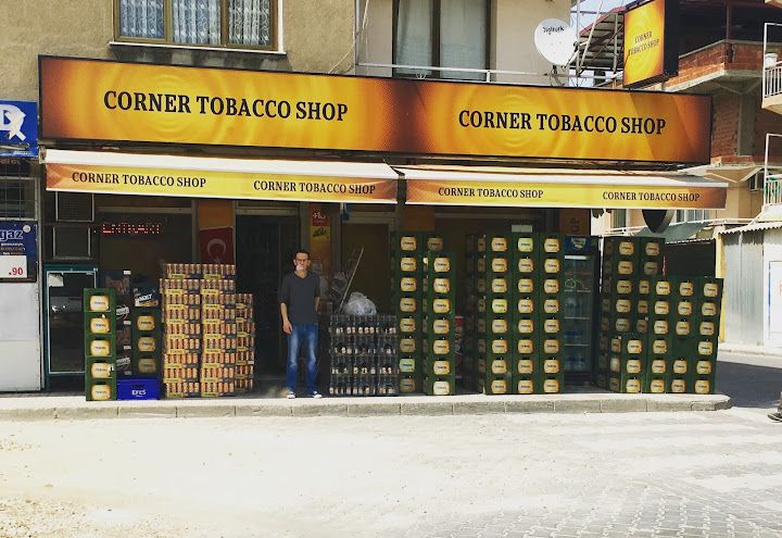 Corner tobacco shop
