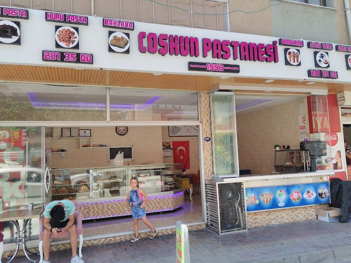 Coşkun Pastanesi