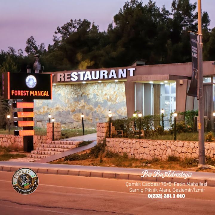 Forest Restaurant Sahne