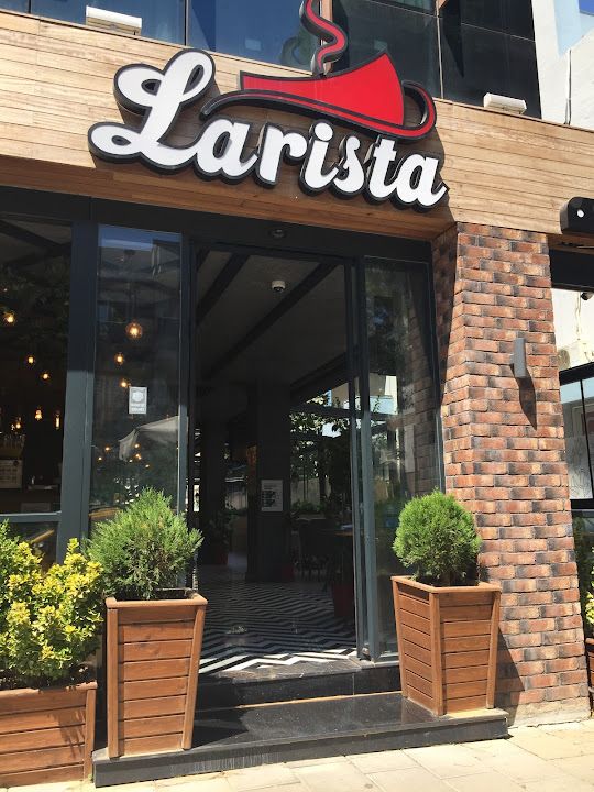 Larista Cafe