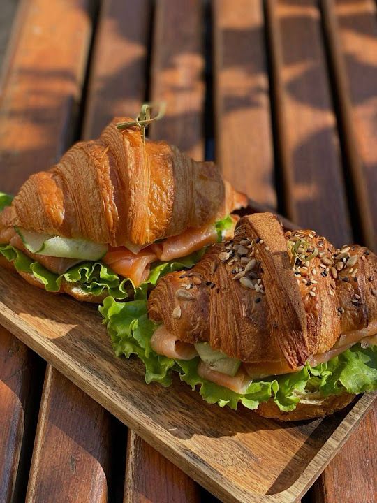 Li Coffee&croissant