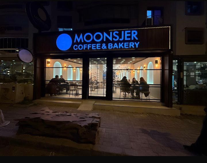 Moonsjer Coffee & Bakery