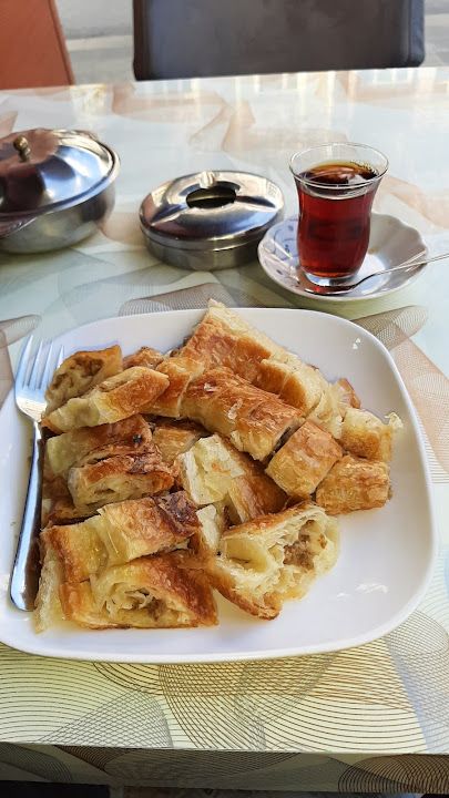 Anıl Cafe Börek Ve Güveç Salonu