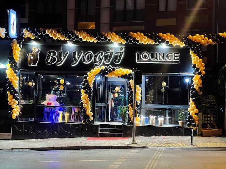 By Yogii Lounge