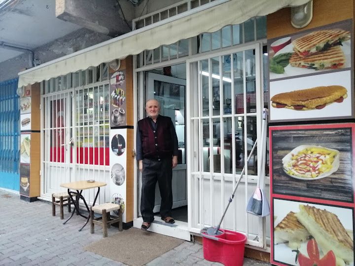 Mustafa’nın Çay Ocağı Ve Tost