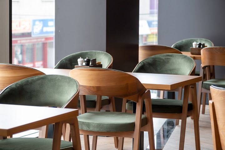 Bella La Casa Lounge