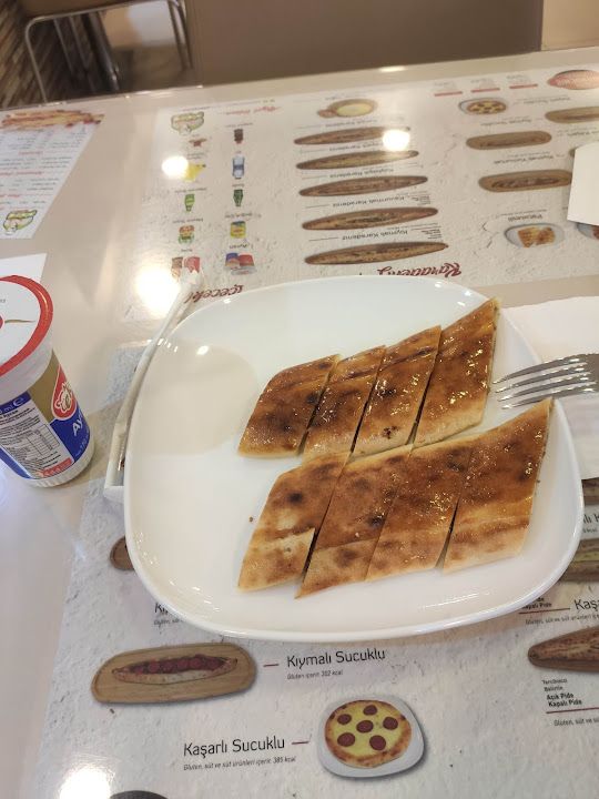 KARADENİZ PİDE VE DÖNER SALONU