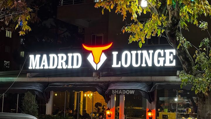 Madrid Lounge