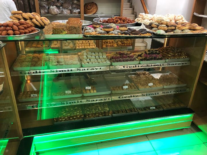 Gediz Unlu Mamulleri Ve Simit Sarayı