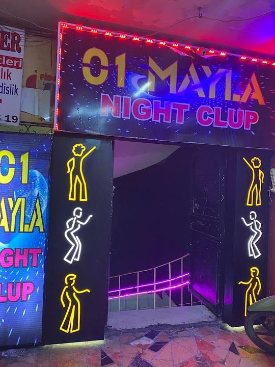 01 Mayla Night Club