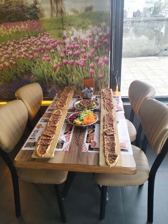 06.A HANEDAN pide,pizza,LAHMACUN,KÖFTE lezzet sofrası