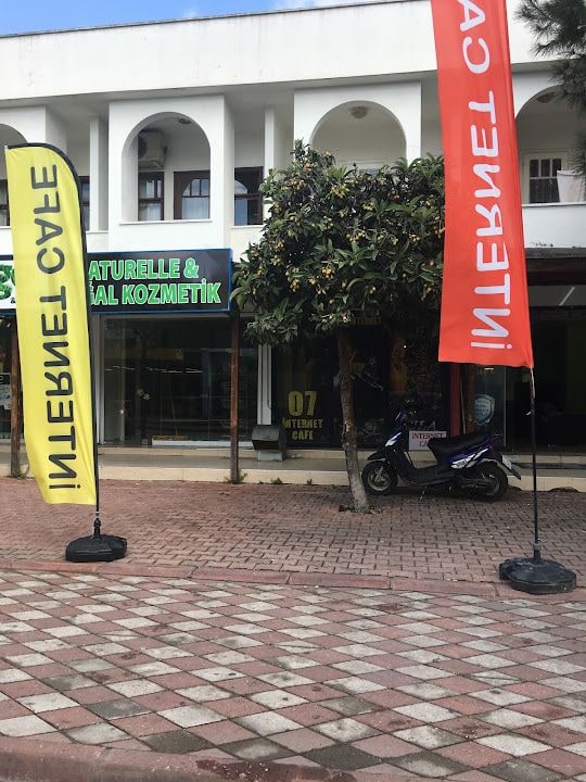 07 İnternet Kafe Ve Playstation Salonu