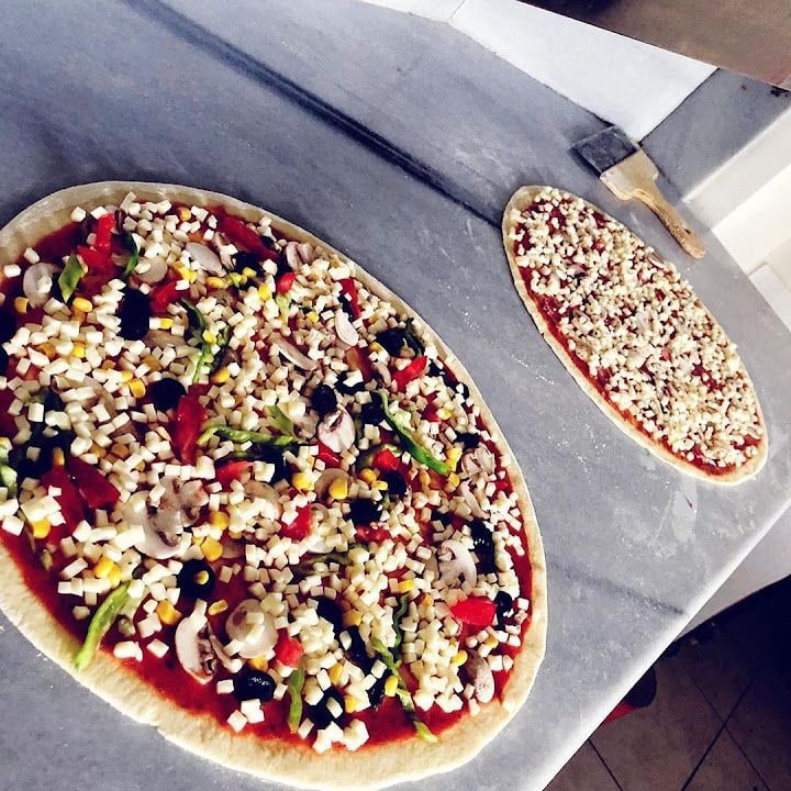 1.balos Pizza