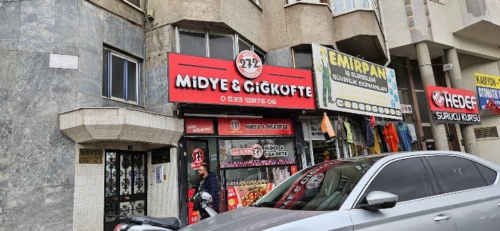 272 Midye & Çiğ Köfte