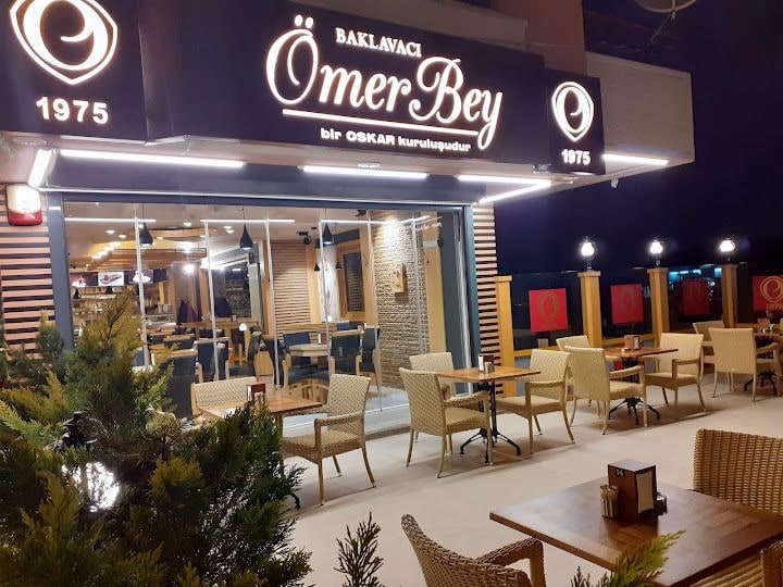 7 Cafe & Bistro