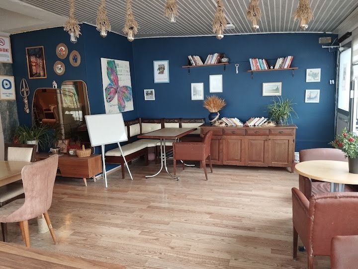 Academy Cafe
