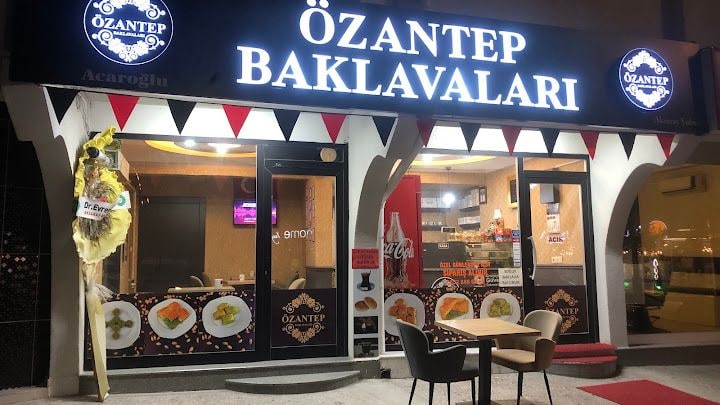 Acaroğlu Özantep Baklavaları