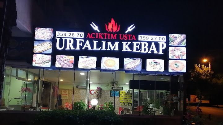 Acıktım Usta Urfalım Pide Kebap Lahmacun Salonu