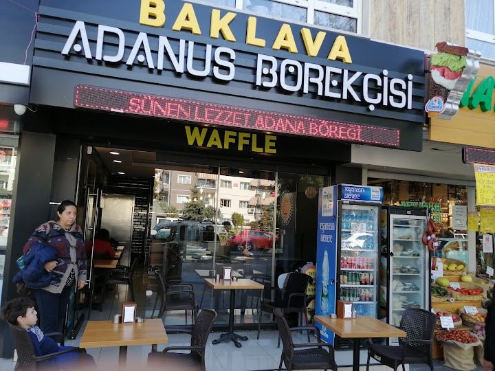 Adanus Börek