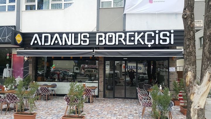Adanus Börekçisi