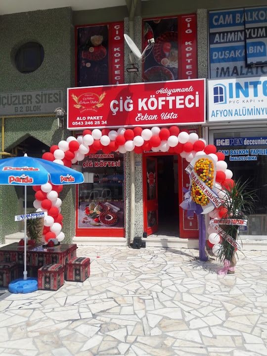 Adıyamanlı Çiğ Köfteci Erkan Usta