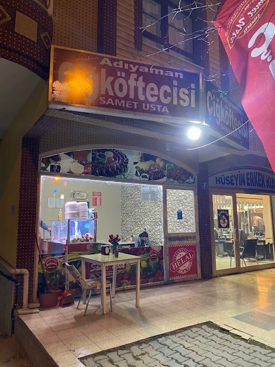 Adıyamanlı Samet Usta Çiğ Köfte