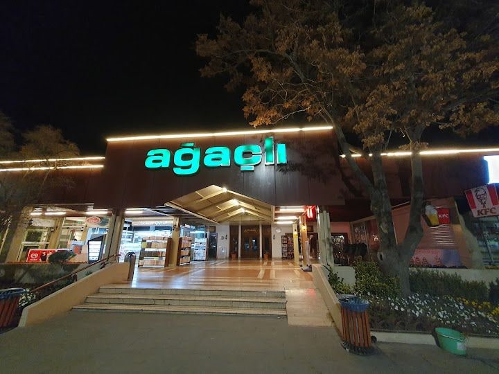 Ağaçlı Butik Pasta