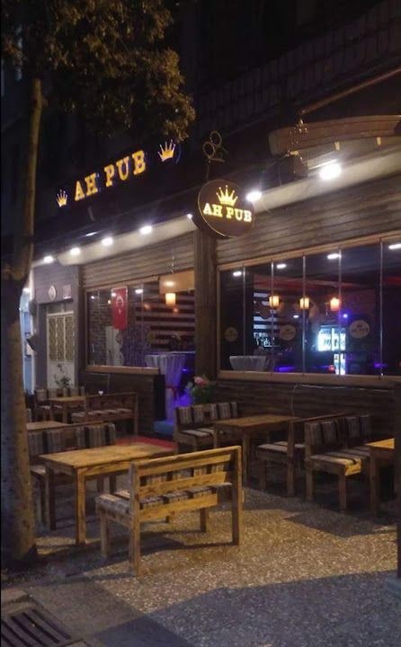 Ah Pub Cafe & Bar