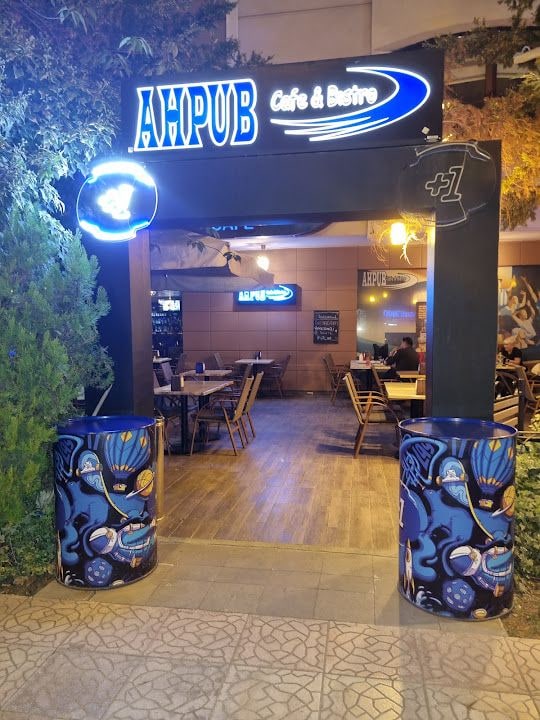 Ahpub Cafe&Bistro
