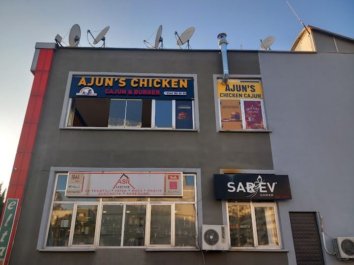 AJUNS CHİCKEN CAJUN & BURGER ERYAMAN