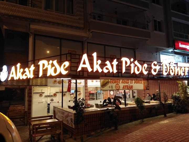 Akat pide döner