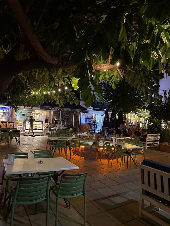 Akay Cafe