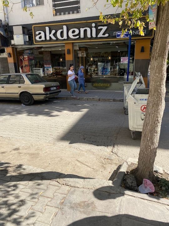 Akdeniz Pastanesi