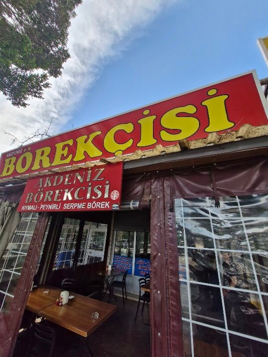 Akdeniz Serpme Börekçisi