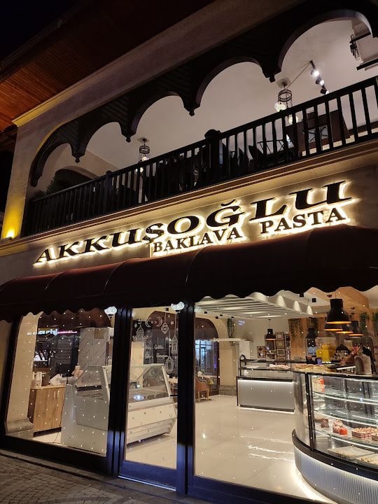 Akkuşoğlu Pastanesi
