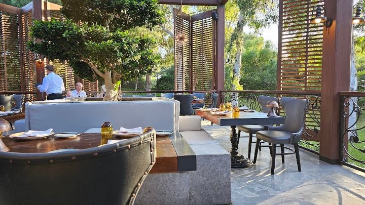 Aksam Restaurant